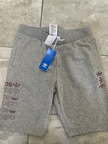 ADIDAS BOY'S LNR LOGO SHORTS GRAY- NWT - Picture 1 of 2