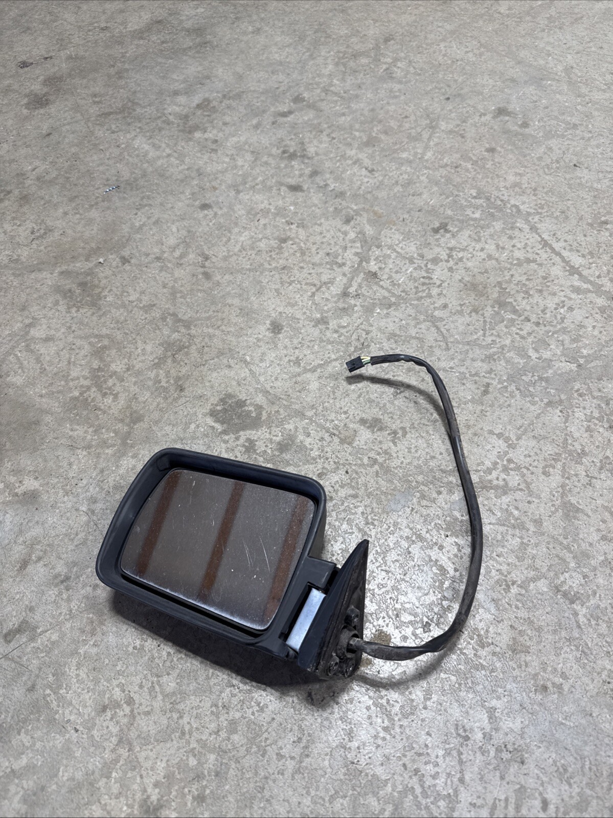 Jeep Cherokee XJ 84-96 Driver Side Mirror Power (WS95)