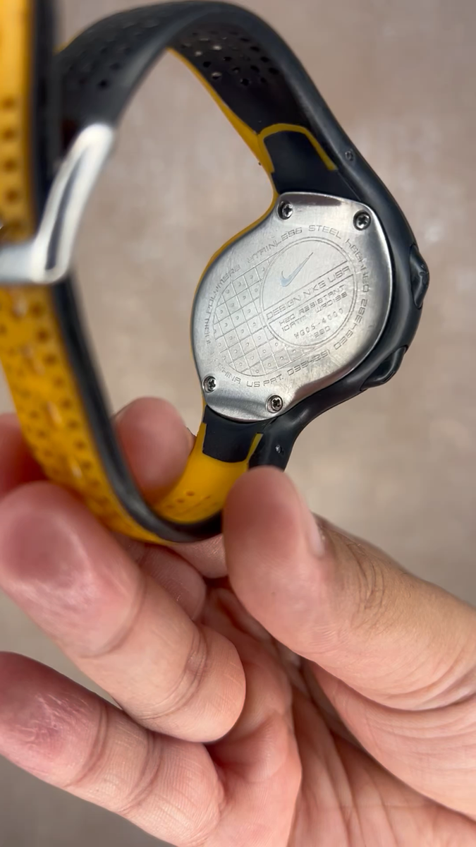 Nike Triax Fury WG06-4000 Yellow Silver Tone Digital Display Nike Triax Fury WG06-4000 Yellow Silver Tone Digital Display
