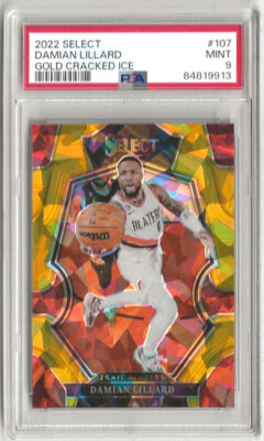 2022-23 Panini Select Damian Lillard Gold Prizm 09/10 PSA 9 Milwaukee Bucks