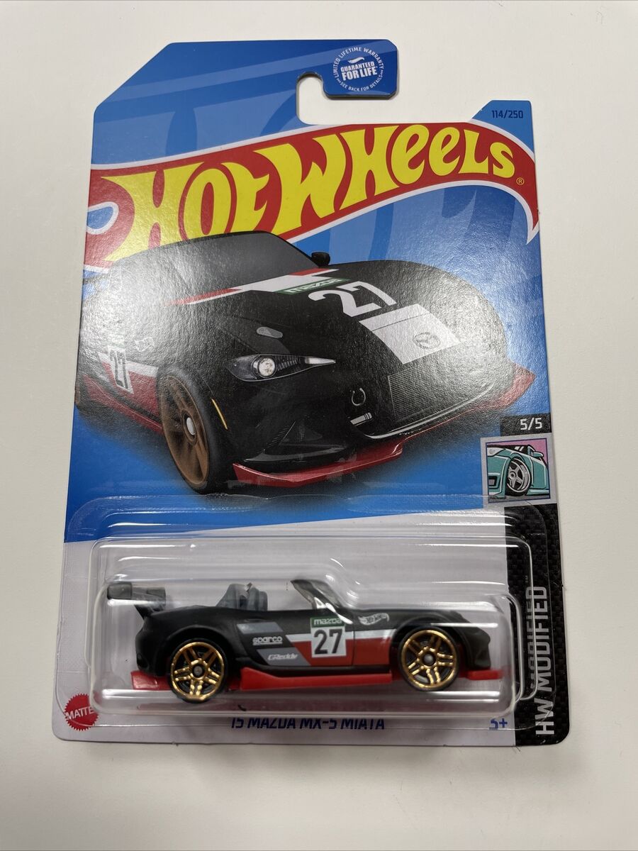 Hot Wheels '15 Mazda MX-5 Miata DHP05 Toy Race Car Black #27 Hot Wheels '15 Mazda MX-5 Miata DHP05 Toy Race Car Black #27
