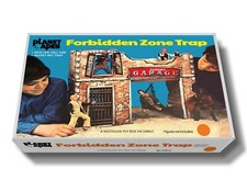 Mego Planet of the Apes Forbidden Zone Trap Play Set Box