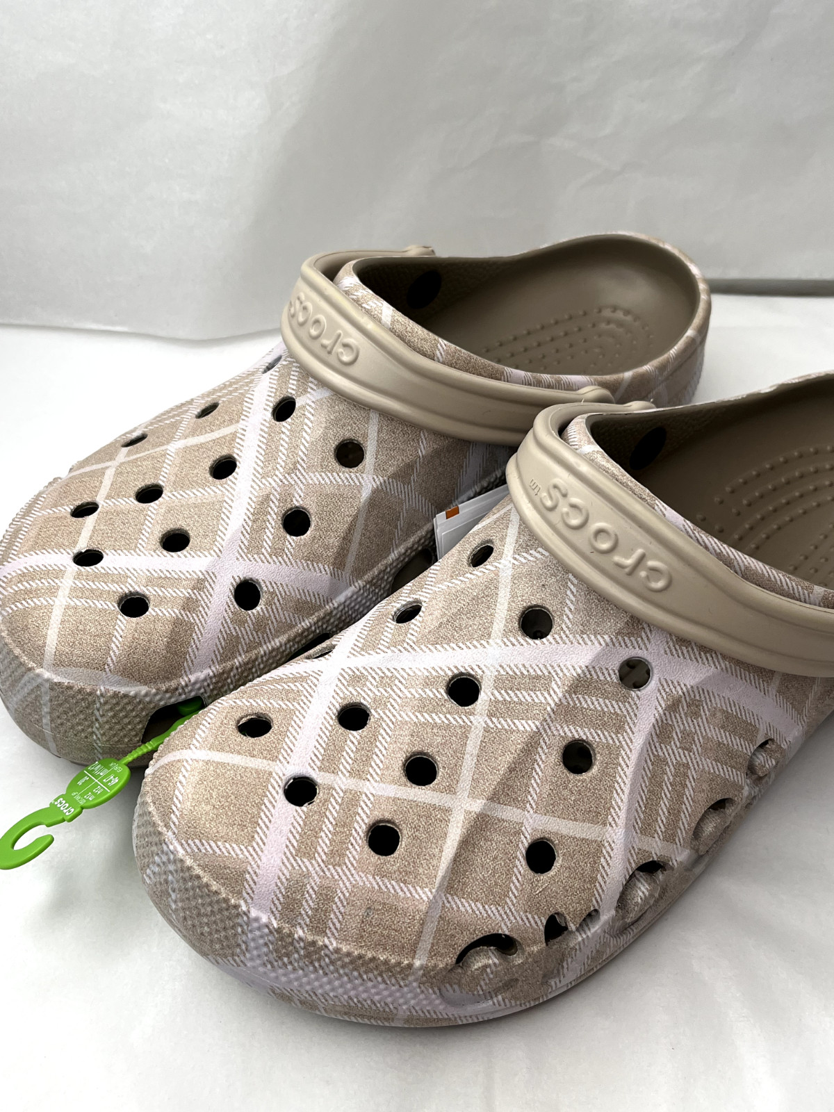 MENS CROCS BAYA CLOG UK SIZE 11 EU 46-47 SANDAL TARTAN HOLIDAY BEACH image 5