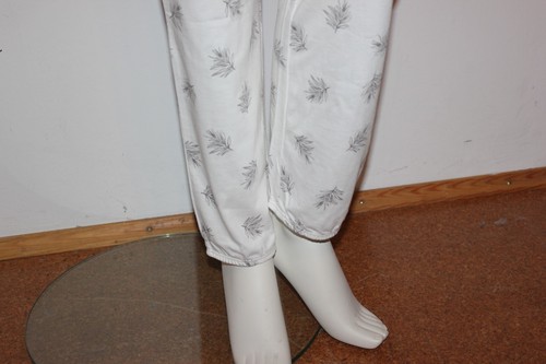Triumph Pyjama Schlafanzug Sets SS17 PK 10 Gr. 38 hell mit Papageien Print - Picture 12 of 12