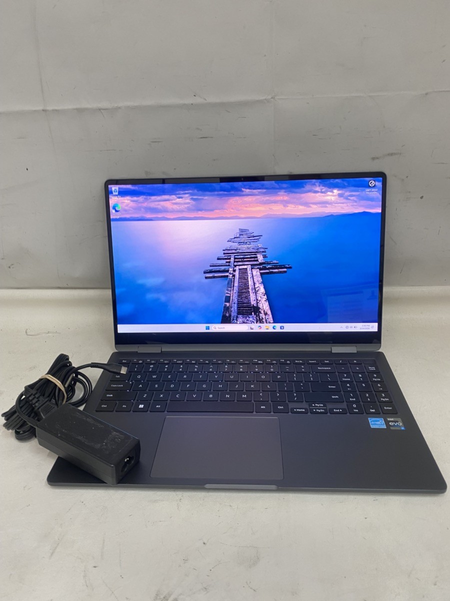 SamsungGalaxyBook315.6"1TB/16GBLaptop(ReadDescription)750QF(CMP121298)