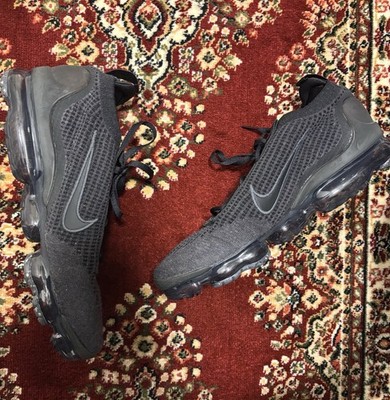Nike Air VaporMax Herren Sneaker Schwarz EU 46 Low Top atmungsaktiv Schnürung