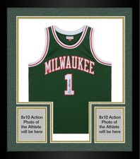 Framed Oscar Robertson Milwaukee Bucks Signed Mitchell & Ness Replica Jersey