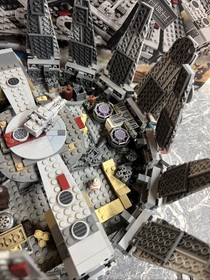 VINTAGE RETIRED LEGO SET STAR WARS 75105 MILLENNIUM FALCON DISNEY