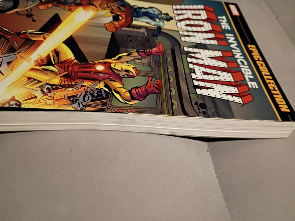 IRON MAN COLECCIÓN ÉPICA VOL 1 - EL VENGADOR DORADO Foto 2 de 4