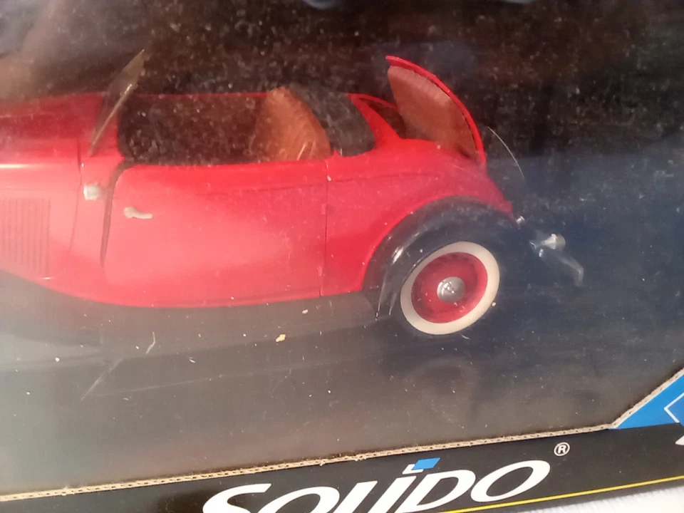 J632 Solido 1:18 Ford Pompier Ref. 8026 Oldtimer Mit Ovp Made in Frankreich  - Bild 4 von 4