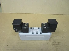 NEW AVENTICS SOLENOID VALVE R432006385 150 PSI 3.0/10 BAR 24V COIL