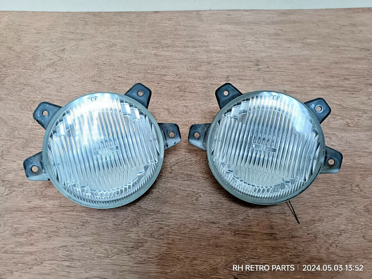 Nissan March Micra K10 Super Turbo Koito fog Lamp Sportlight Pair