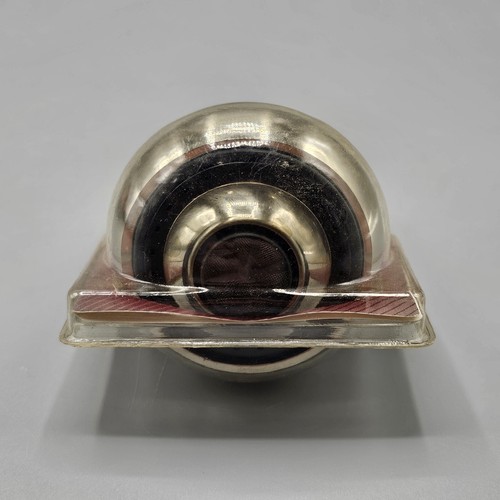 Dual Thread Sprayrator Brushed Nickel 360° Motion & Stream & Wide Spray #4564324 - Picture 3 of 5