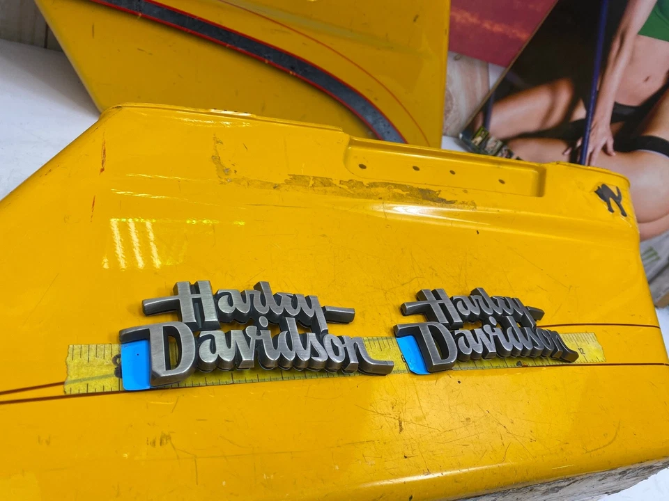 HD Genuine NOS Harley Dyna Softail Sportster Gas Fuel Tank Emblems Set OEM - Image 3 of 4