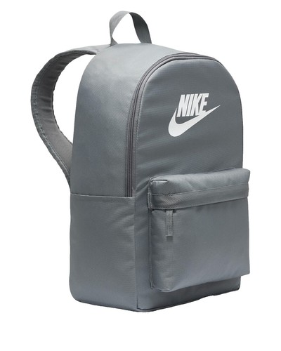 nike brasilia 7 xl backpack walmart grey Medium Side pockets make it easy to grab water bottles and other items. Nike Brasilia 9.5 Lt Smoke