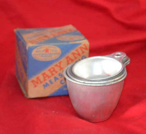 Vintage 1950's Mary Ann Measuring Cups Aluminum Metal Set of 4 in Box