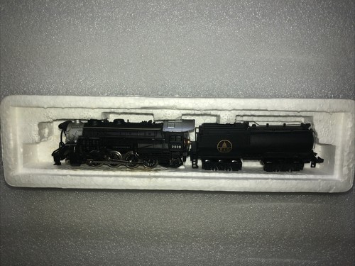 Bachmann N Scale Baltimore & Ohio 2-8-2 Mikado W/ Vanderbilt Tender. Runs Good.