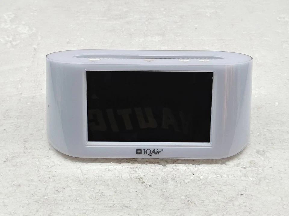 Monitor de calidad del aire IQAir AirVisual Pro PM2.5 CO2 AQI temperatura humedad blanco Foto 3 de 4