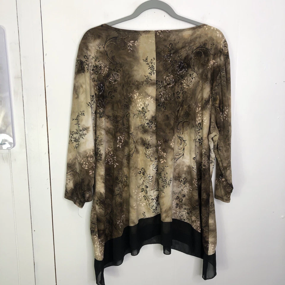 Camisa Dressbarn para mujer 3X oscura tachonada mordedura de tiburón dobladillos asimétricos caprichoso Foto 3 de 4