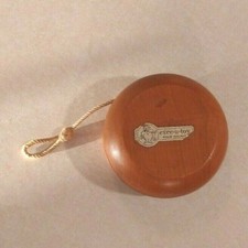 Yo Yo Wood Solid Walnut Wooden Exec U-Toy Working YoYo Toy String