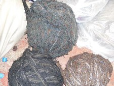 Selvedge good for making rugs crafting, yarn waste woven fibres crafts 100% wool