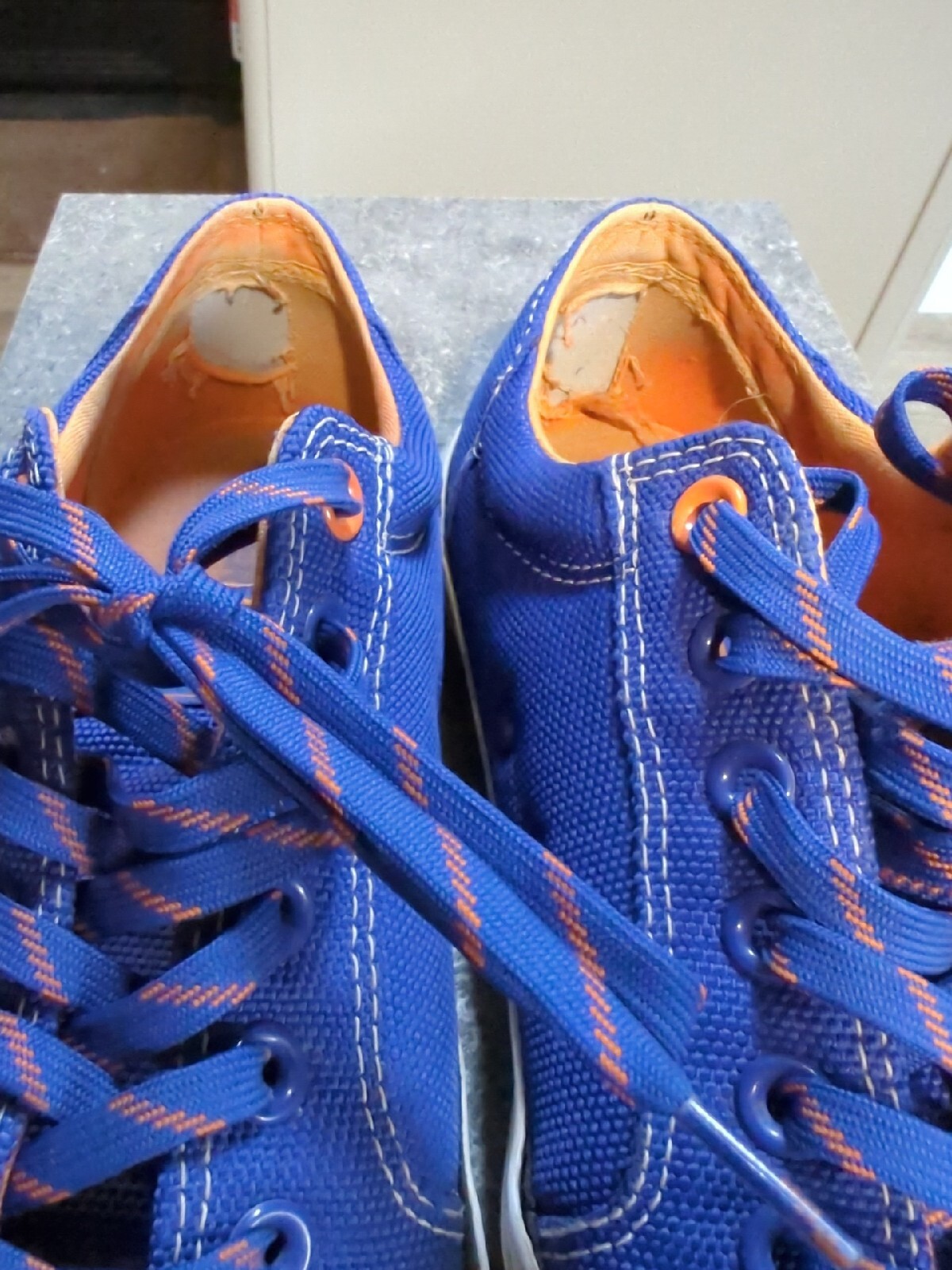 Mens Converse Low Top Tennis Shoes Auburn University Blue And Orange Size 9 eBay