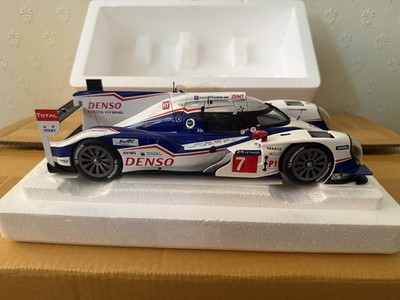 Toyota TS040 Hybrid - Le Mans 24hrs 2014 - Autoart 1/18 - 81415