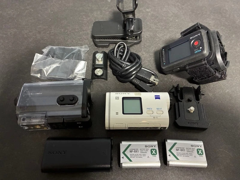 Sony HDR-AS200V action cam set