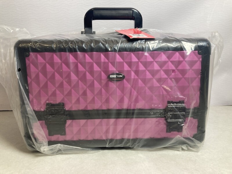 seya makeup case