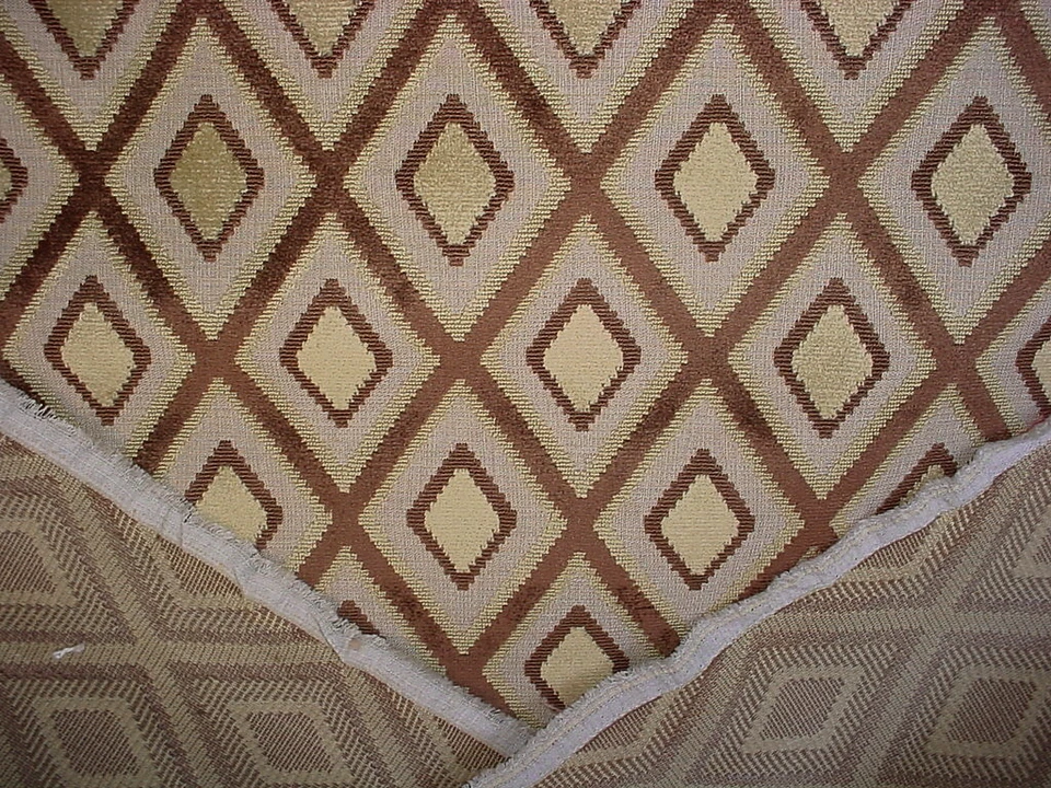 2-3/4Y Scalamandre VC 06022108 Lacerta Diamond Chevron Velvet Upholstery Fabric - Image 4 of 4
