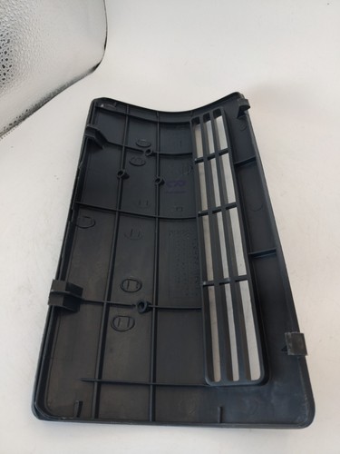 1990-1996 NISSAN 300ZX Z32 REAR TRUNK RIGHT TAIL LIGHT ACCESS PANEL COVER BEZEL - Picture 9 of 12