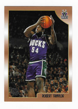 1998-99 Topps Basketball Card Robert Traylor Milwaukee Bucks #200 Rookie RC. rookie card picture