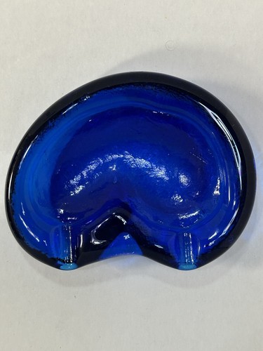 Blenko Glass ~ TURQUOISE BLUE ASHTRAY ~ Free Form - Picture 4 of 11