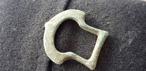 Beautiful bronze Medieval buckle found in England in 1974 L19m