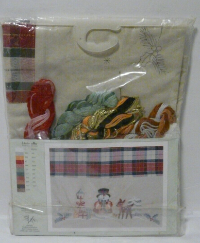 Christmas Tablecloth 36" x 36" Red Plaid Center Snowman Deer Stamped Embroidery - Picture 7 of 7