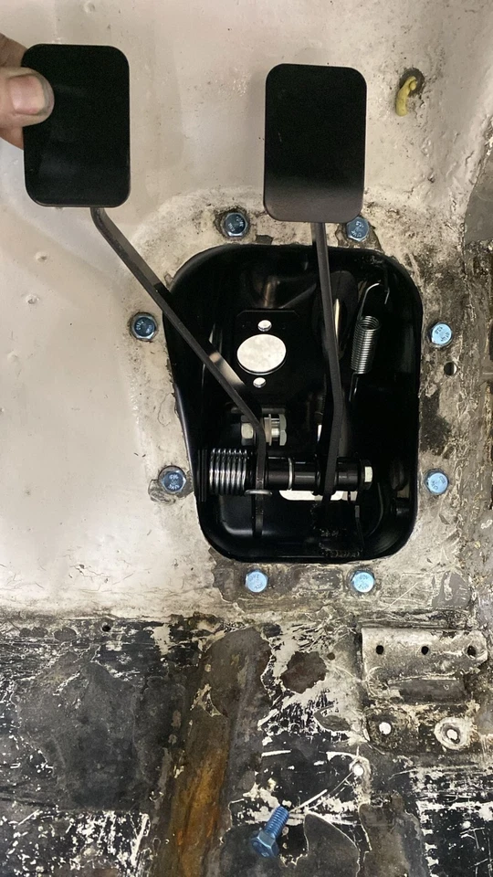 MVP BMW E10 1600 1602 2002 MANUAL HYDRAUTICAL PEDAL BOX ASSEMBLY 35111101550 Foto 4 de 4