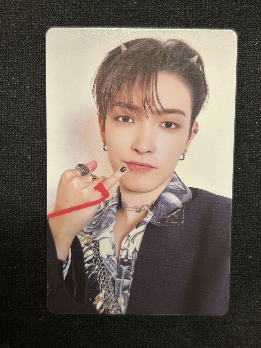 ATEEZ HONGJOONG GOLDEN HOUR PART 2 PHOTOCARD WALMART ATEEZ HONGJOONG GOLDEN HOUR PART 2 PHOTOCARD WALMART