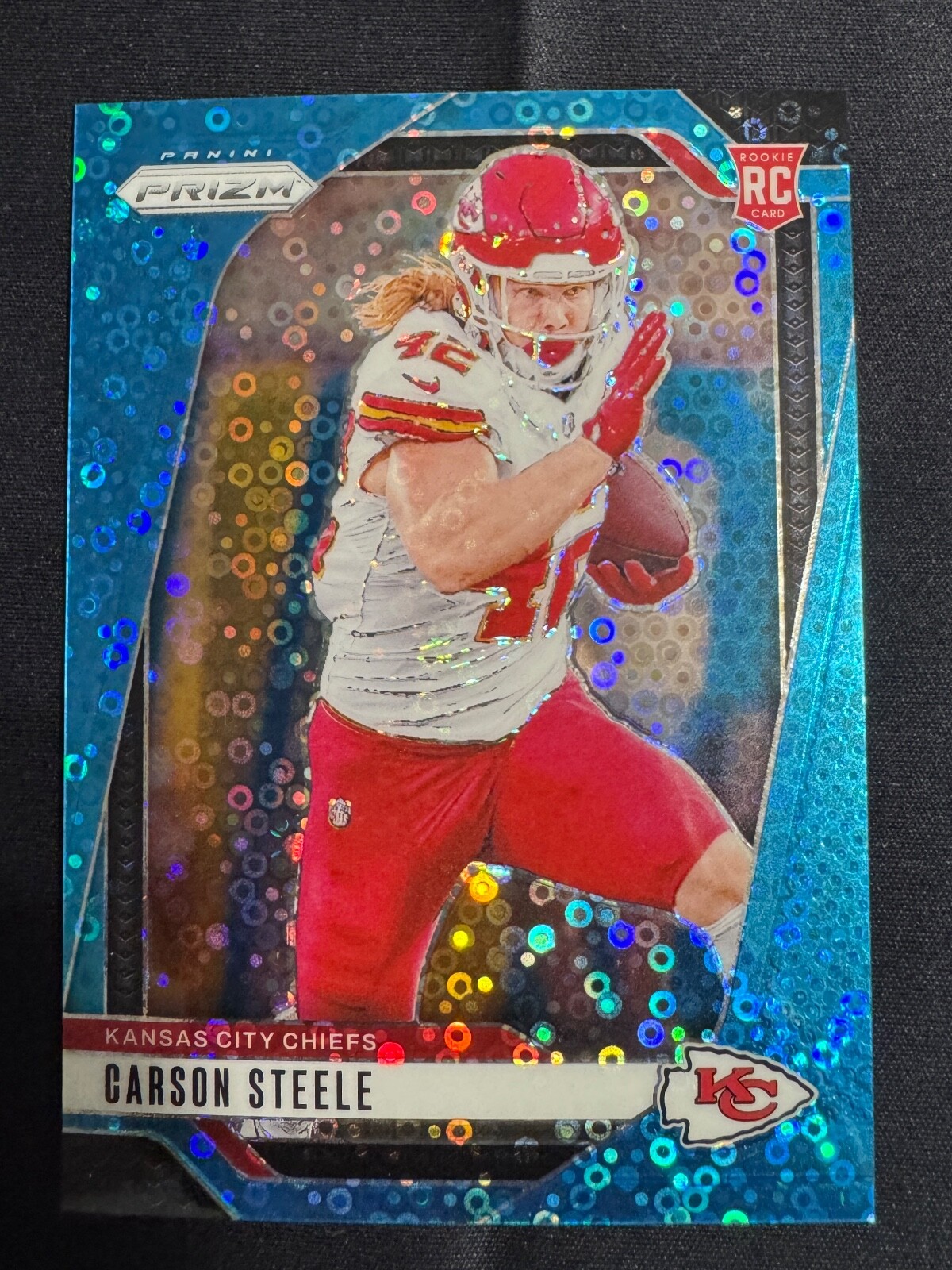 2024 Prizm Carson Steele (RC) #377 Rookie /99 KC Chiefs SP BLUE DISCO NO HUDDLE