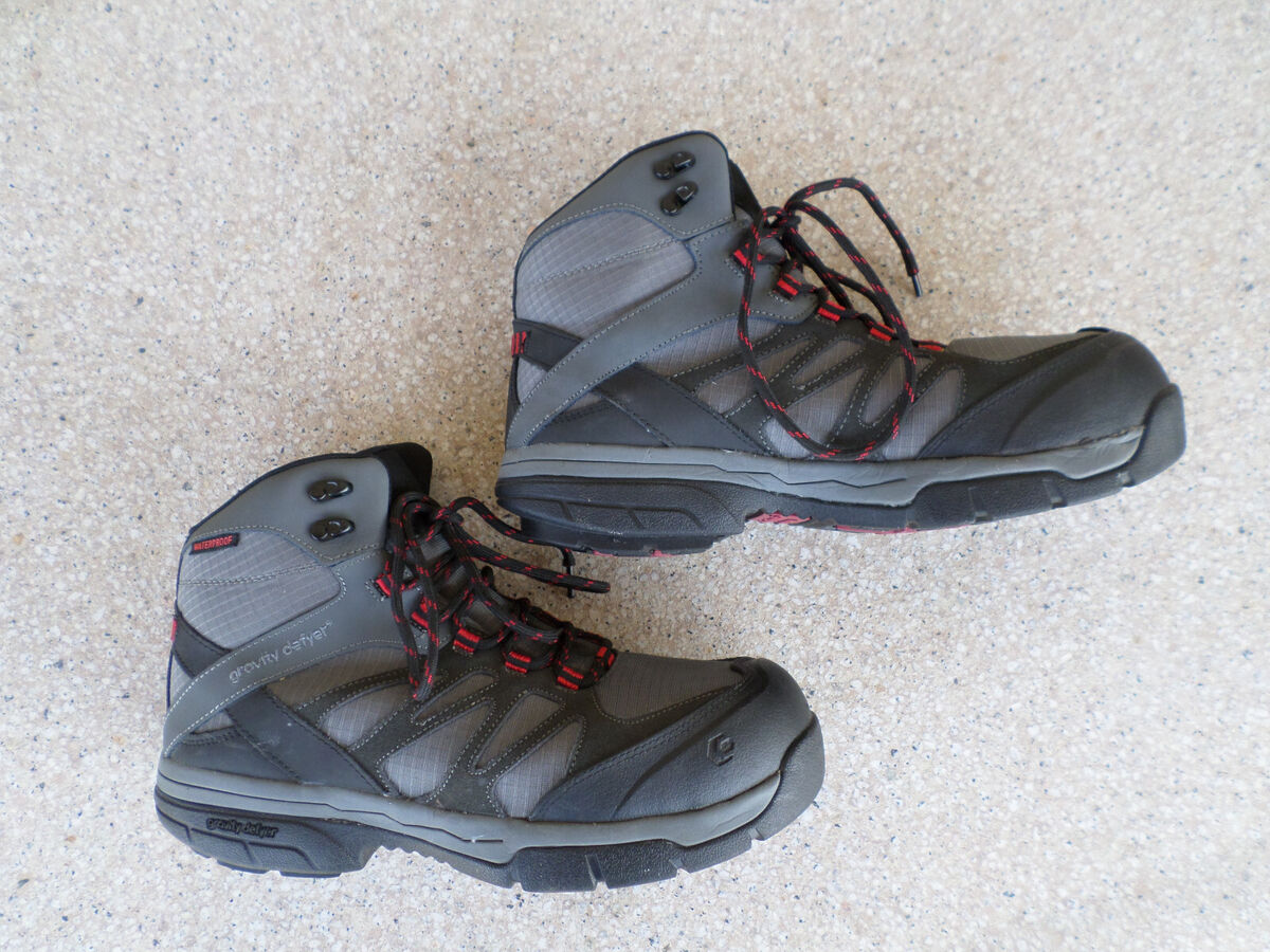 gravity defyer boots