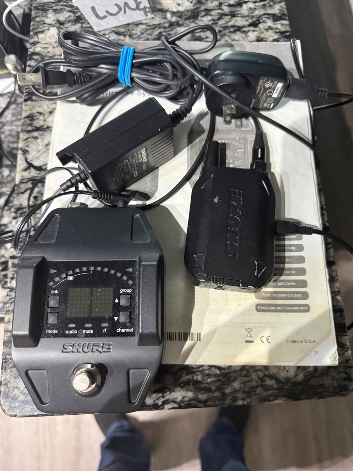 Shure GLXD16 Digital Wireless Guitar Pedal System