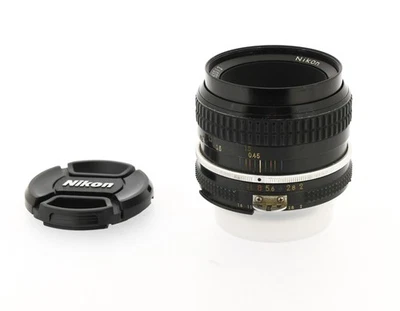 Nikon AI Nikkor 50 mm f/2 – Objectif standard MF en bon état - Photo 1/4