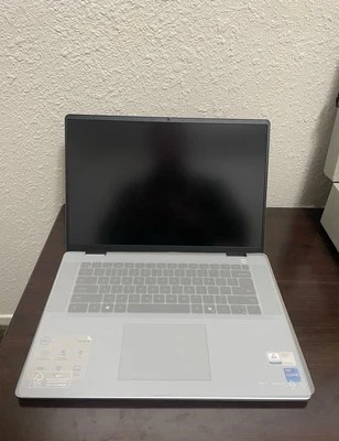 Dell Inspiron 16 7640 16" 13th Gen Intel® Core™ i7-13620H 1 TB SSD 16 GB LPDDR5X