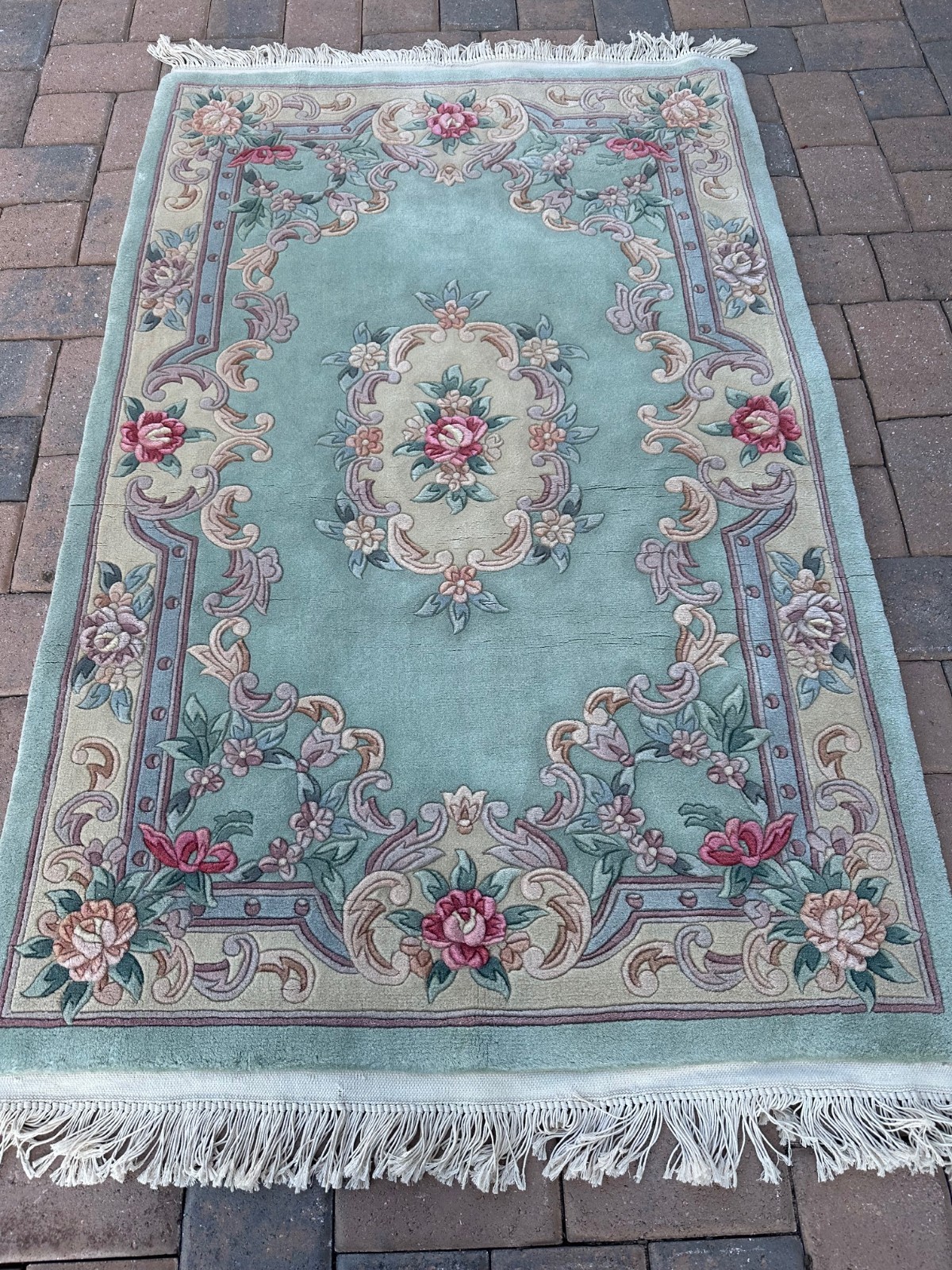 Stunning New Handmade Floral Chinese Aubusson Accent Rug, Plush Pile, 4'x6'.