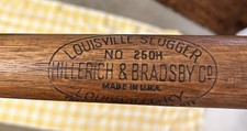 vintage 1916&ndash;1933 Hillerich & Bradsby Louisville Slugger No. 250 H bat