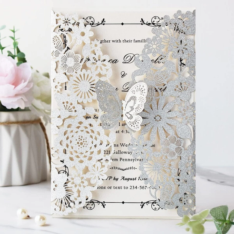 Convites de casamento corte a laser prata glitter renda floral pacote borboleta 50 - Imagem 4 de 4