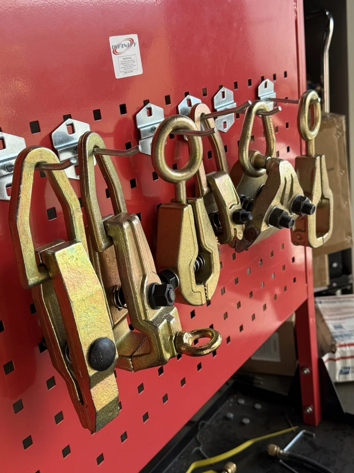 6pcs Auto Body Repair Self Tightening Pulling Clamp Long Nose 3 Way C Clamps Set - Image 4 of 4