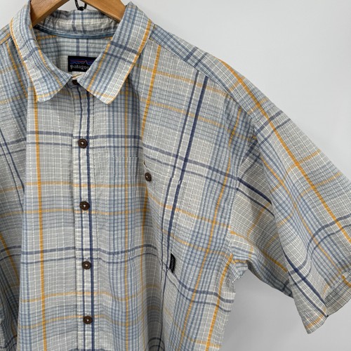 Patagonia Men's Puckerware Short Sleeve Shirt Plaid Seersucker Button Up Large