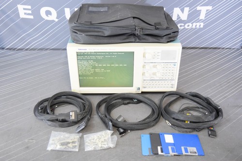 Tektronix TLA704 Logic Analyzer with TLA7L2 68Ch LA and TLA7E2 4Ch DSO Modules