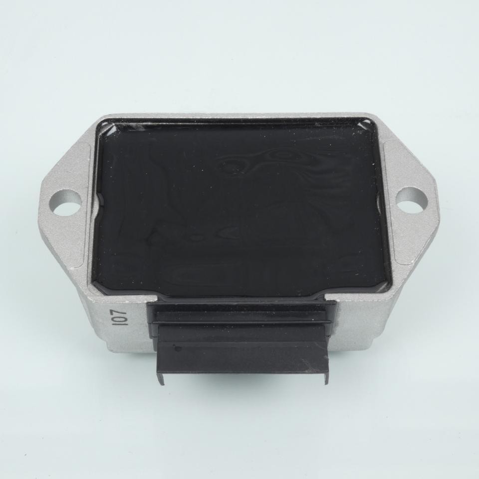 Régulateur RMS protégeant la batterie de scooter Piaggio LX 50 2T - 2