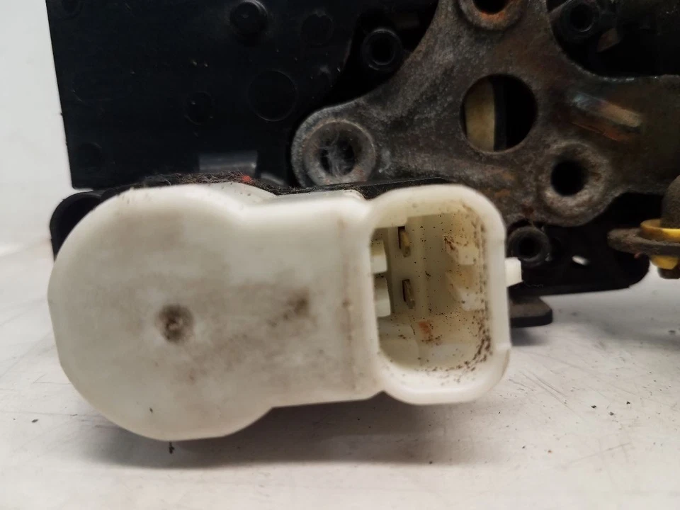 2003 Chevrolet Tahoe Drivers Left Rear Power Door Latch - Image 3 of 4